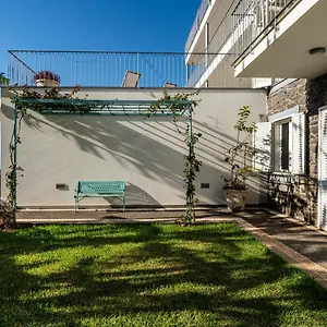Funchal (Madeira) hotels &amp; apartments, all accommodations in Funchal (Madeira)