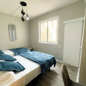 Funchal (Madeira) hotels &amp; apartments, all accommodations in Funchal (Madeira)