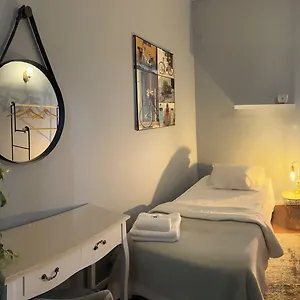 Funchal (Madeira) hotels &amp; apartments, all accommodations in Funchal (Madeira)