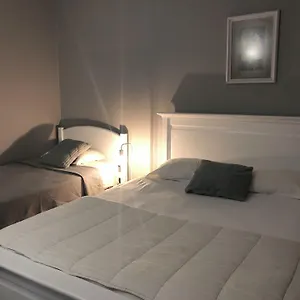 Funchal (Madeira) hotels &amp; apartments, all accommodations in Funchal (Madeira)